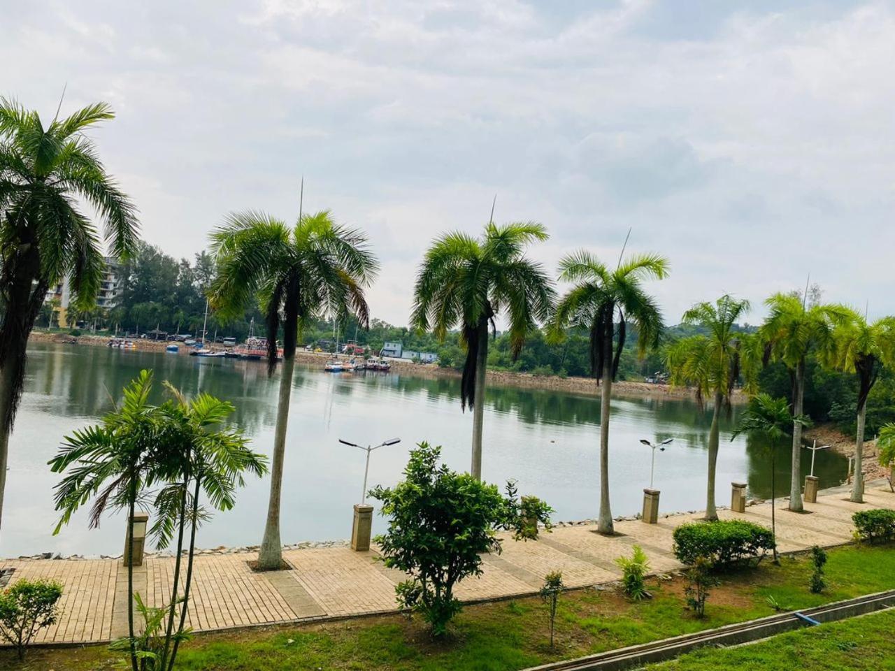 Pd Lagoon Resort Port Dickson Exterior foto